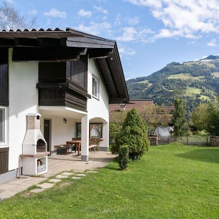 Spacious Chalet In Maishofen Near Forest Экстерьер фото