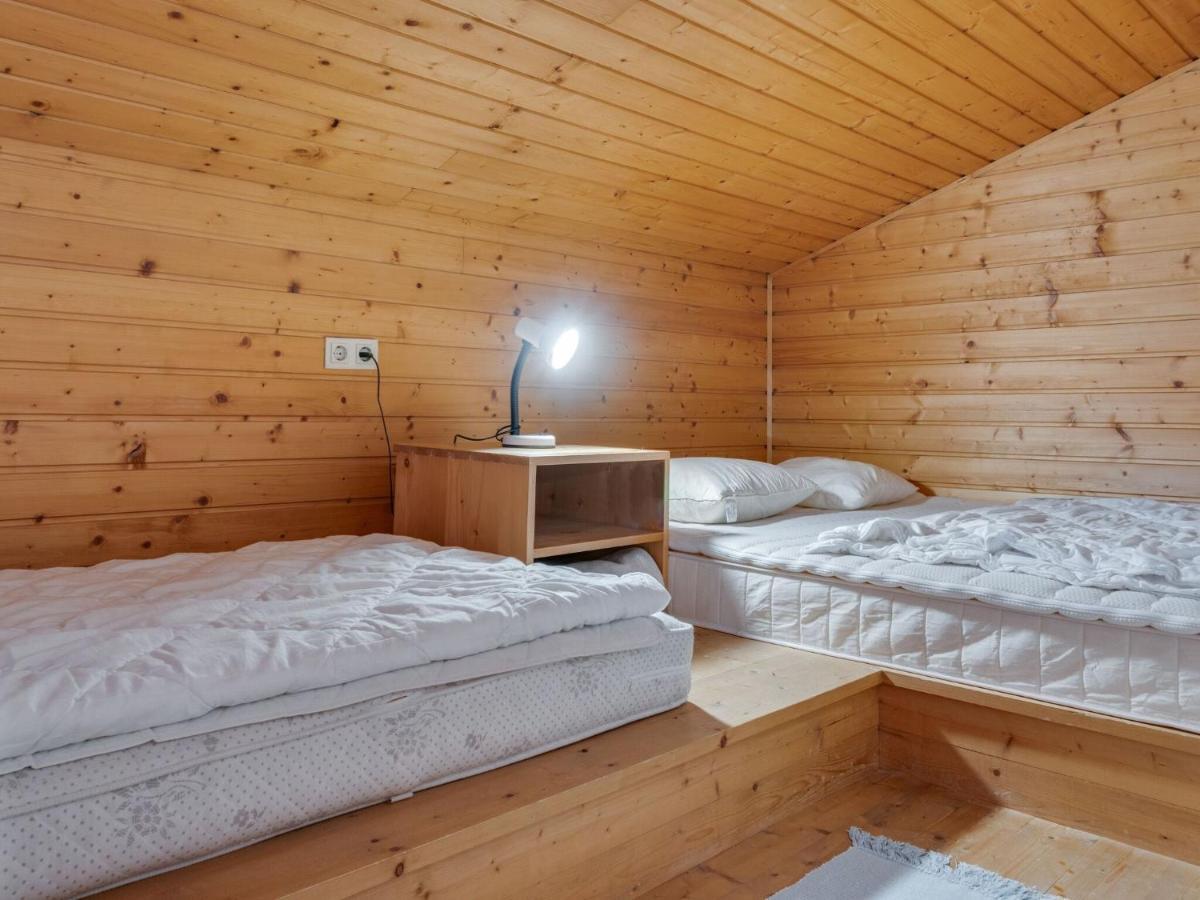Spacious Chalet In Maishofen Near Forest Экстерьер фото
